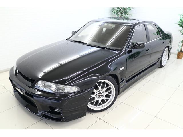 Used NISSAN SKYLINE