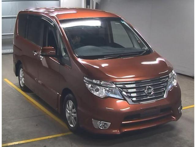 Used Nissan SERENA