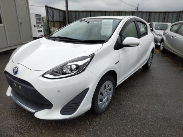 Used TOYOTA AQUA