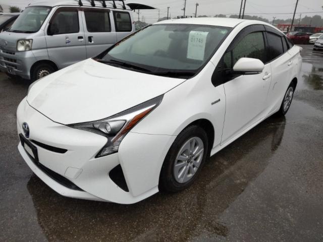 Used TOYOTA PRIUS