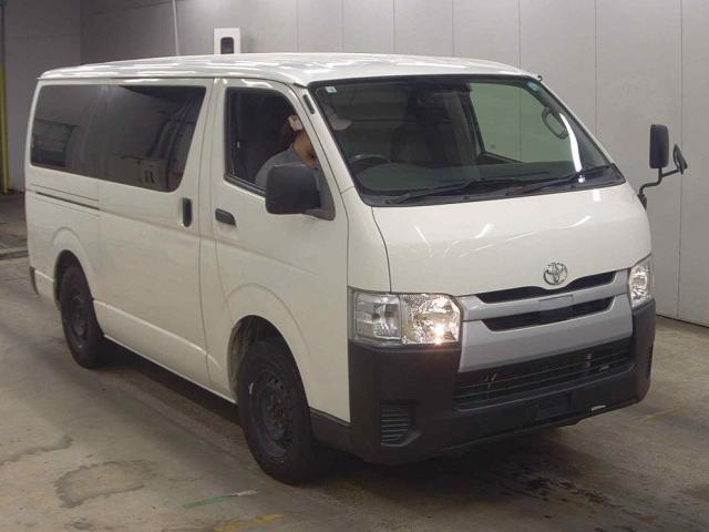 Used TOYOTA REGIUS ACE VAN