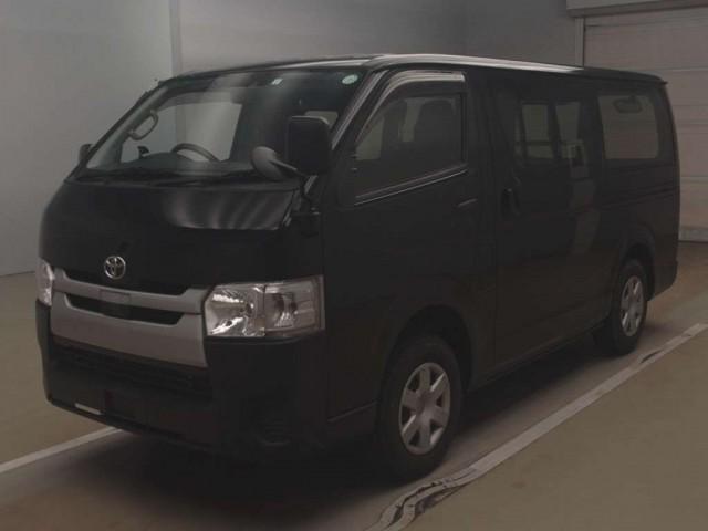 Used TOYOTA HIACE VAN