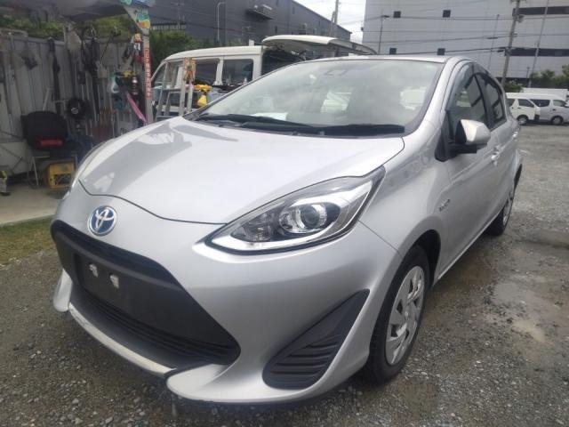 Used TOYOTA AQUA