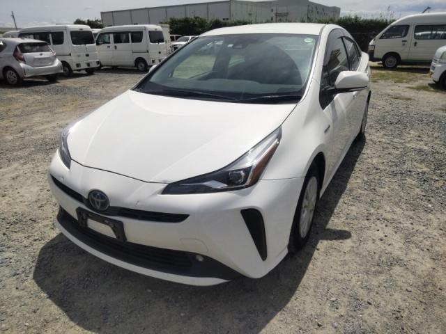 Used TOYOTA PRIUS