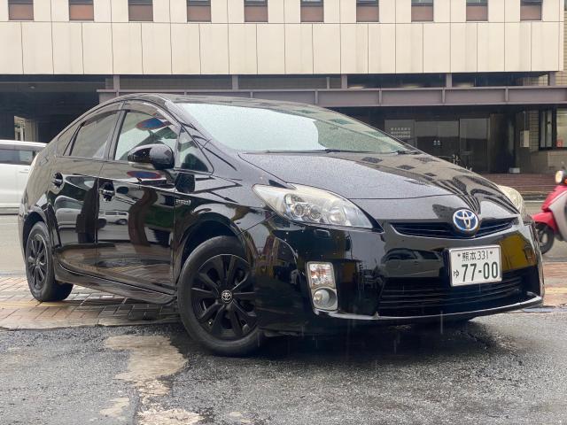 Used TOYOTA PRIUS