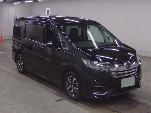 Used HONDA STEPWAGON SPADA