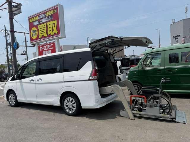 Used NISSAN SERENA