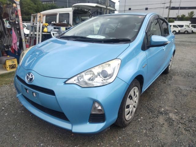 Used TOYOTA AQUA