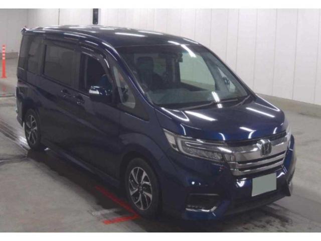 Used HONDA STEPWAGON SPADA