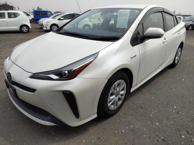 Used TOYOTA PRIUS