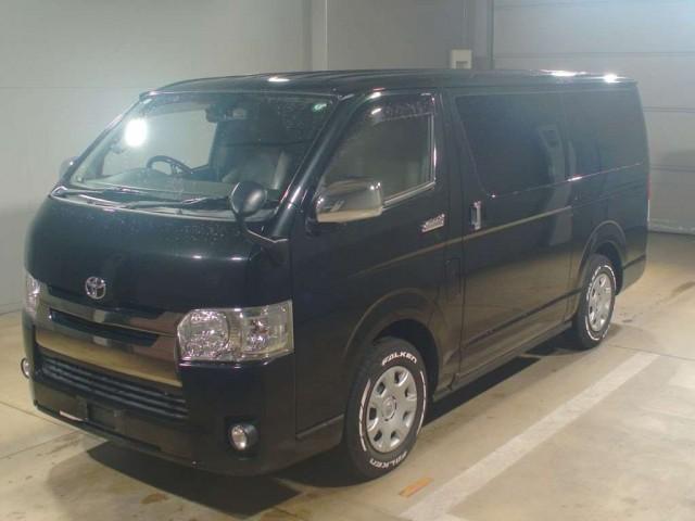 Used TOYOTA HIACE VAN