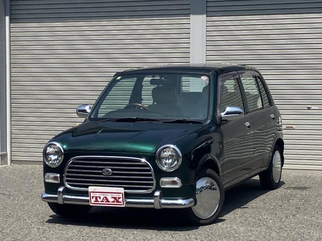 Daihatsu Mira Gino