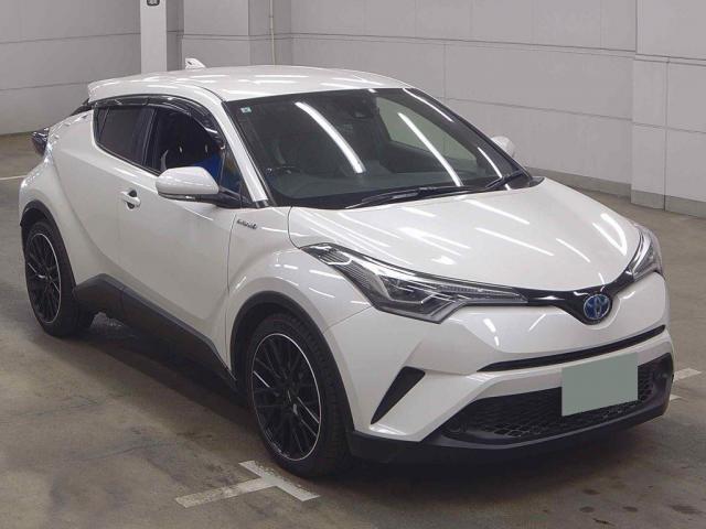 Used TOYOTA C-HR