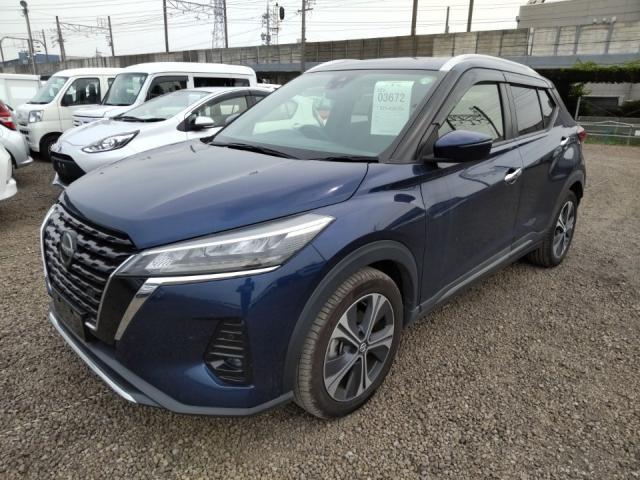 Used NISSAN KICKS