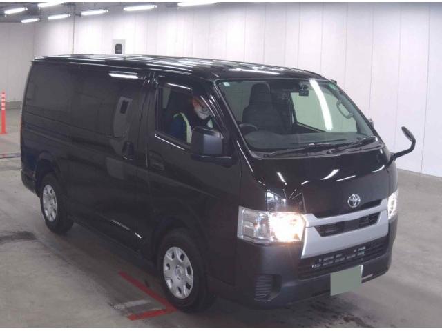Used TOYOTA HIACE VAN