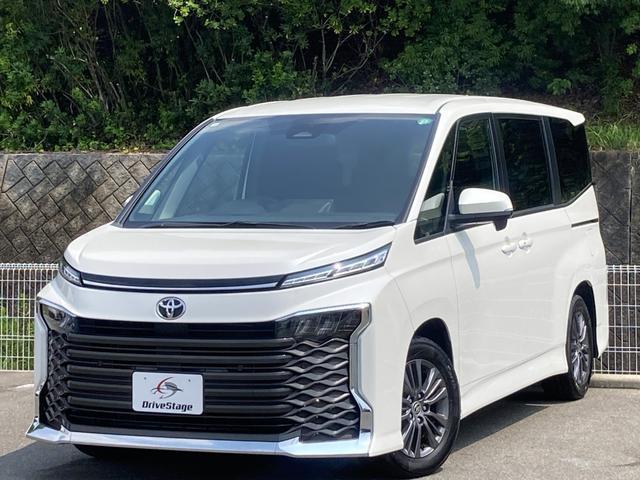 Used TOYOTA VOXY