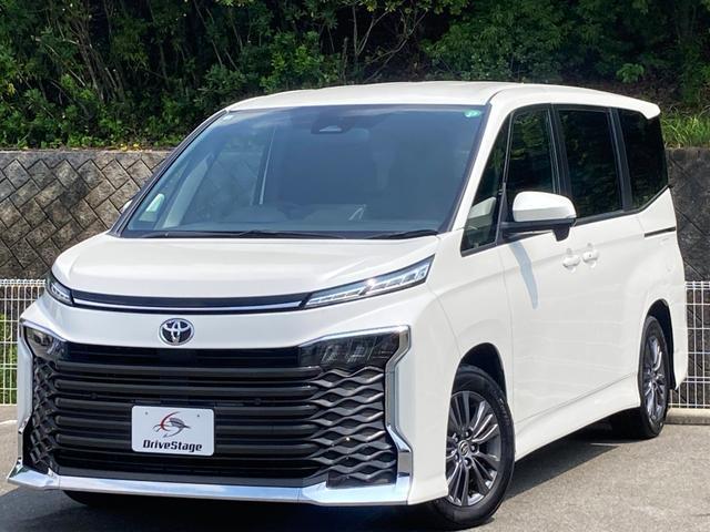 Used TOYOTA VOXY