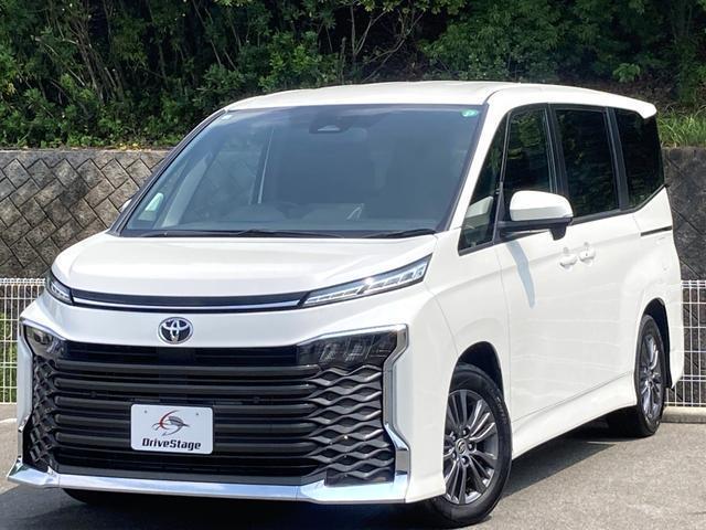 Used TOYOTA VOXY