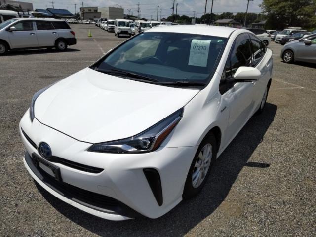 Used TOYOTA PRIUS