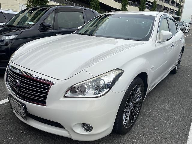 Nissan fuga 2011