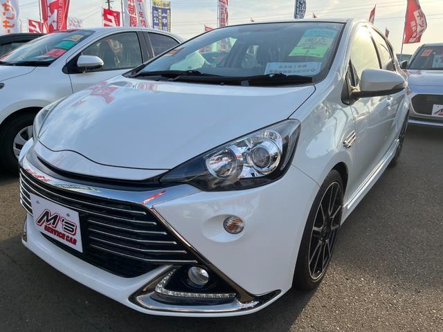 359892 Japan Used Toyota Aqua 2014 Hatchback Royal Trading