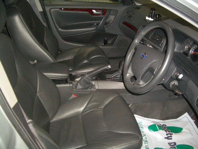 http://search.carhoo.jp/8354/Car_Detail1090455530.html