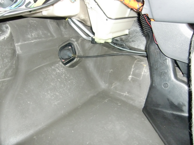 Volvo　ボルボ　ワンズ　ヒーターコア交換　水漏れ　修理