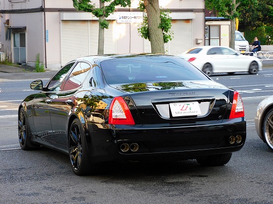 マセラティ専門店！ミラコラーレ