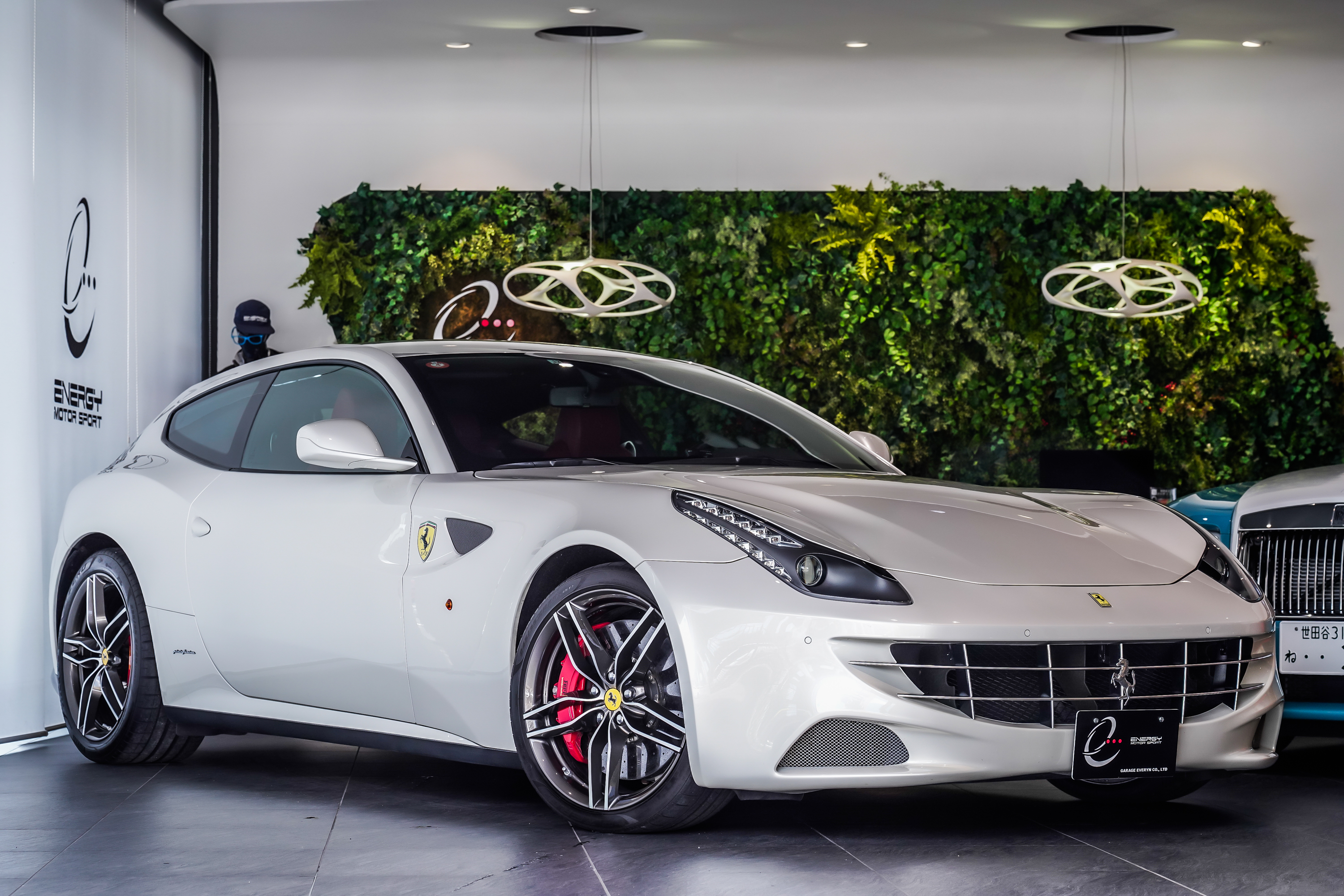 ガレージエブリン大阪・東京｜輸入車専門店 中古車・カスタム・買取