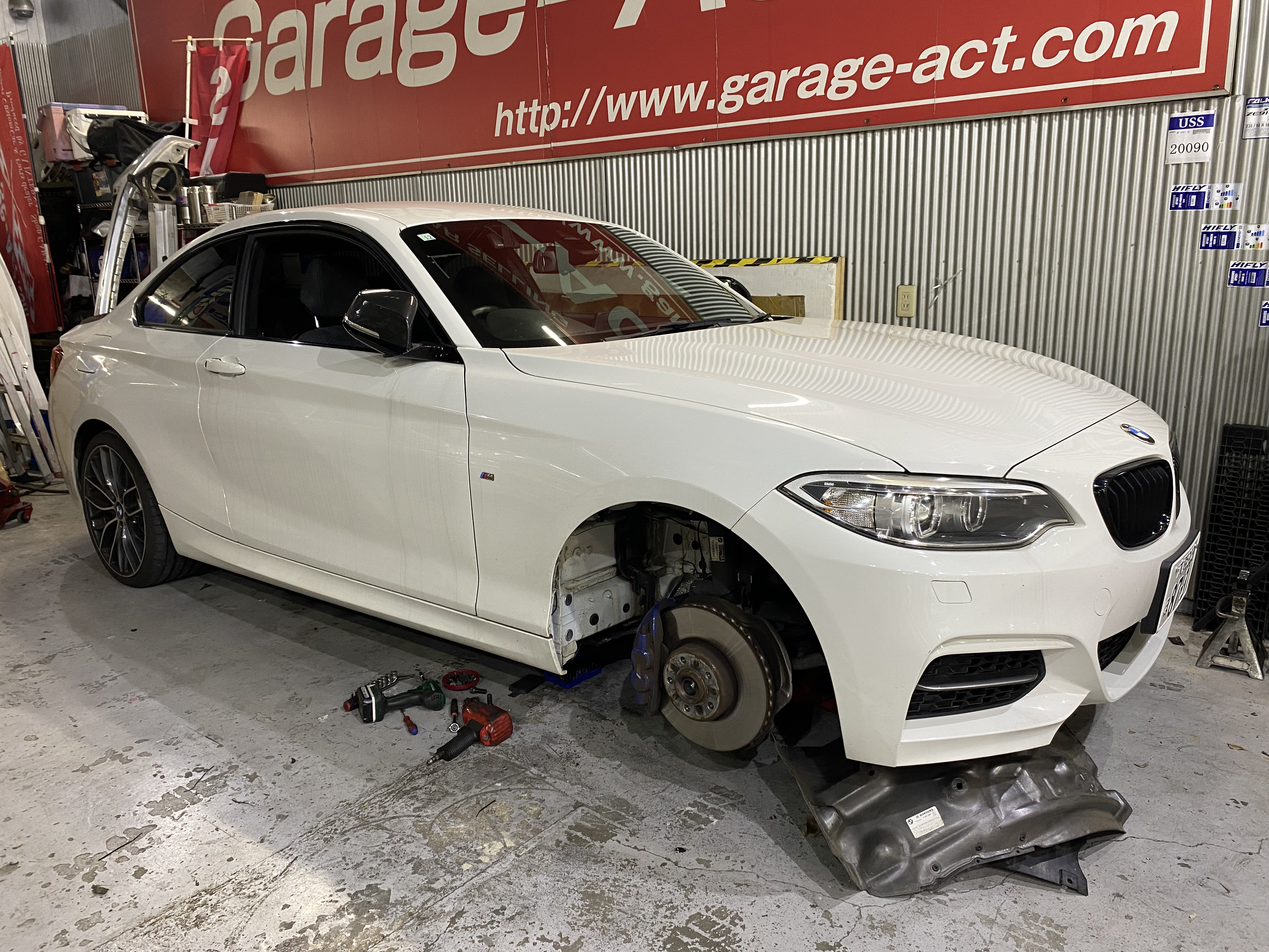 BMW 235