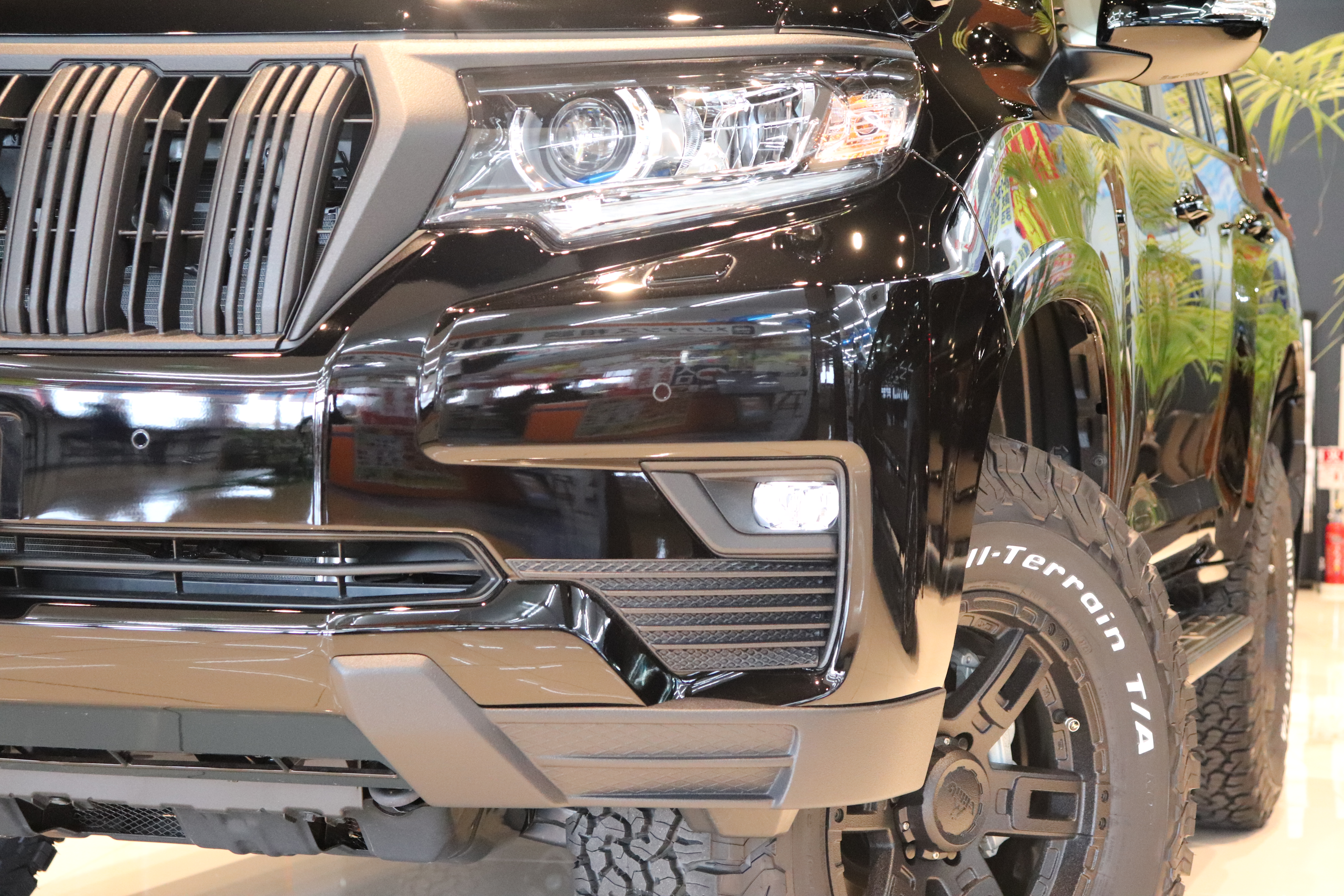 ハイラックスサーフの専門店でカスタムを行うなら | CarShopWeed[カー