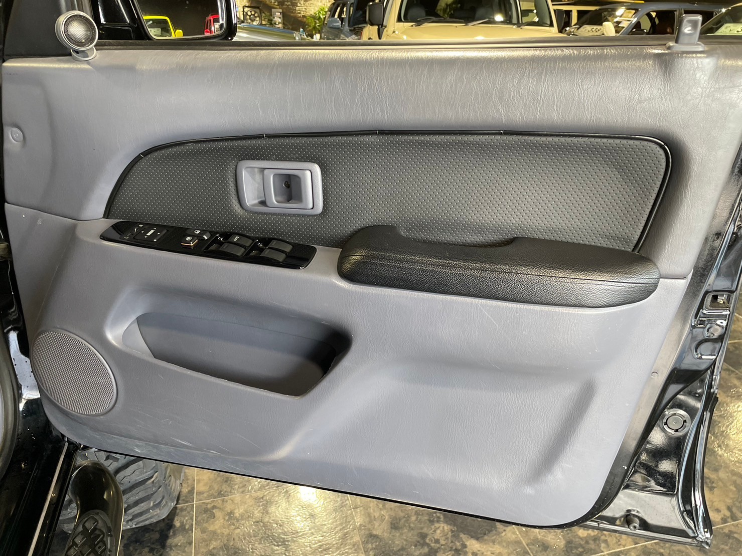 185ハイラックスサーフ 純正バイザー ハイラックスサーフ 185型 OX