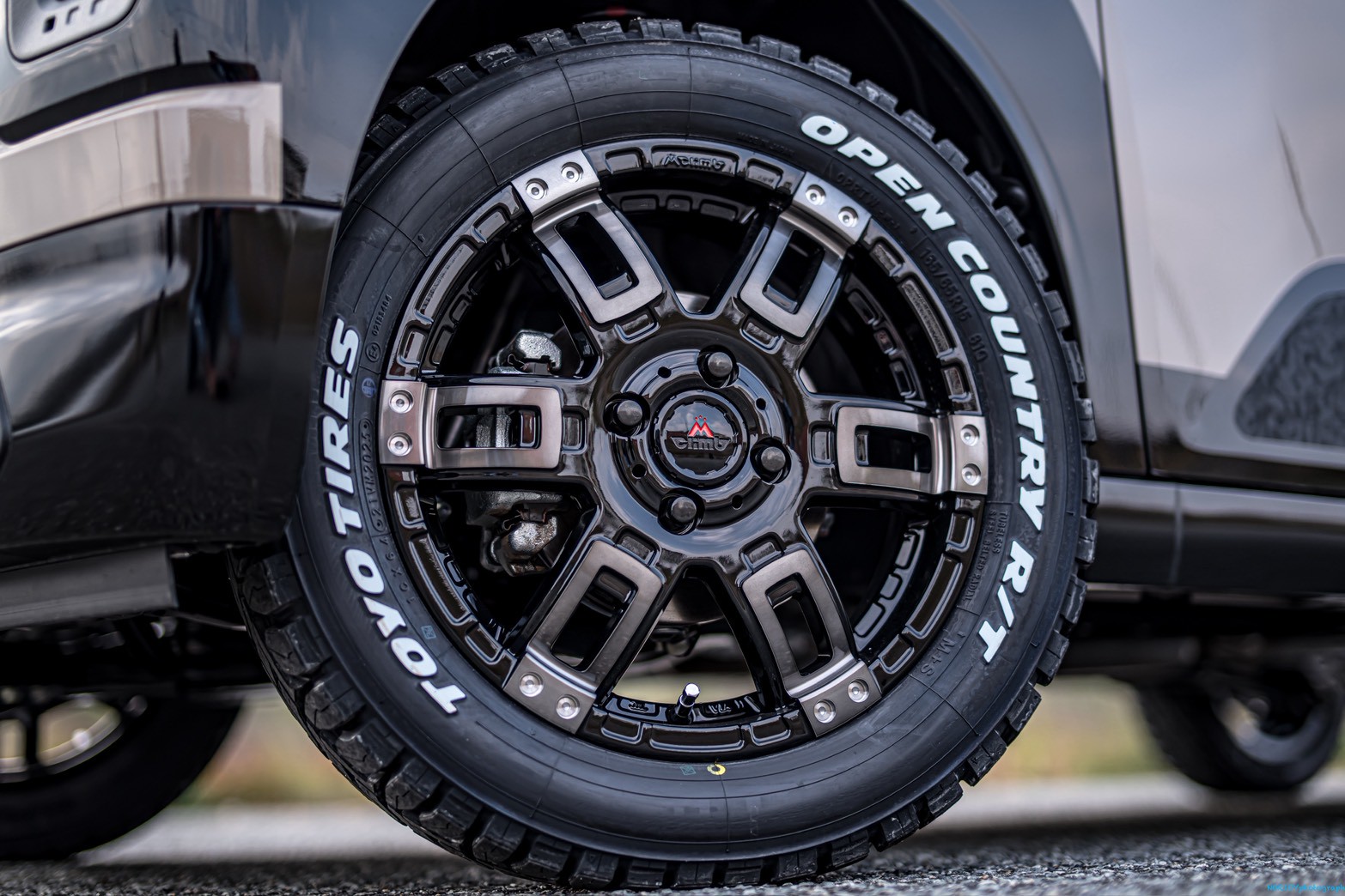 ハイラックスサーフの専門店でカスタムを行うなら | CarShopWeed[カー