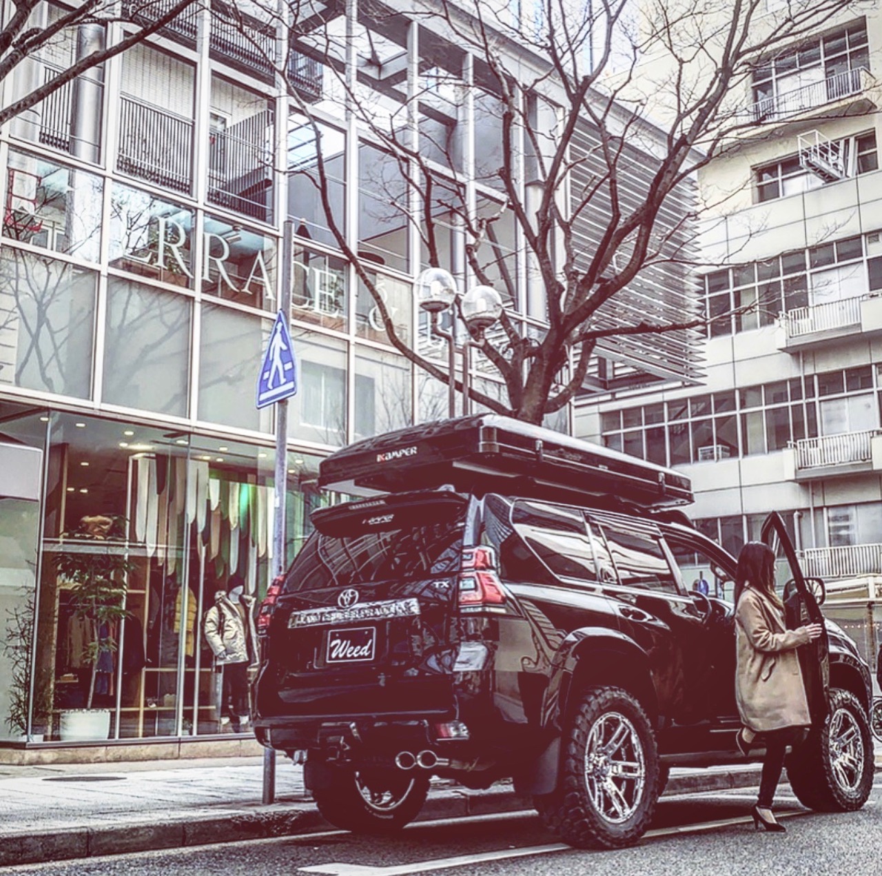 ハイラックスサーフの専門店でカスタムを行うなら | CarShopWeed[カー