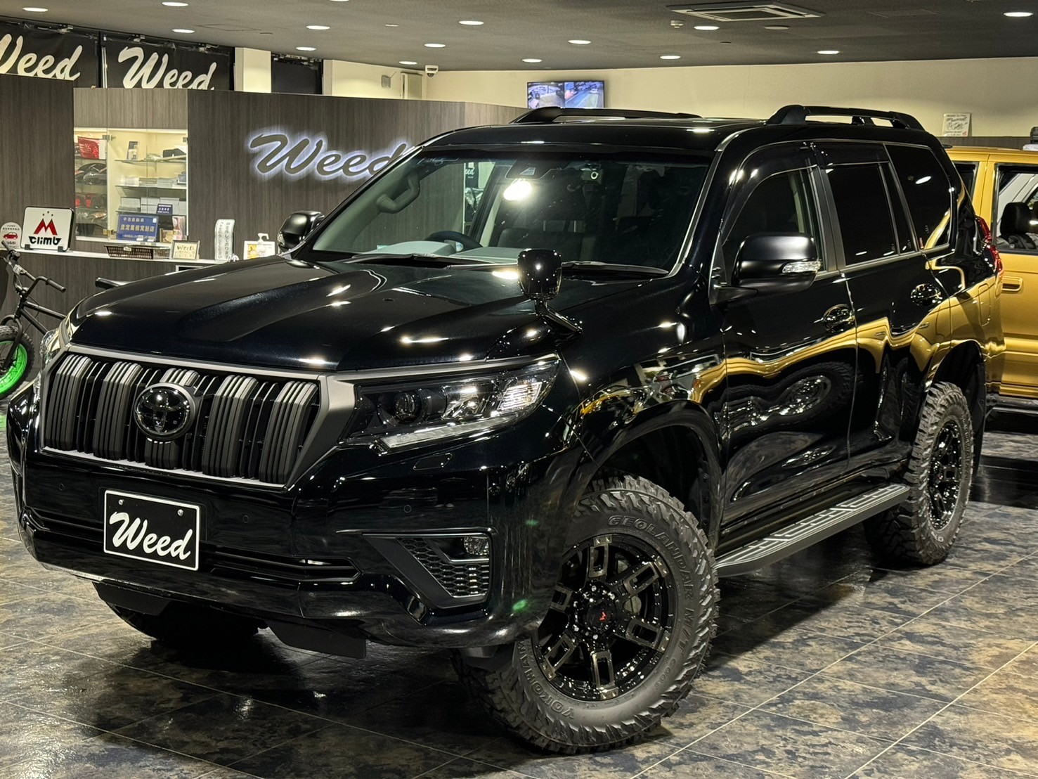 ハイラックスサーフの専門店でカスタムを行うなら | CarShopWeed[カー