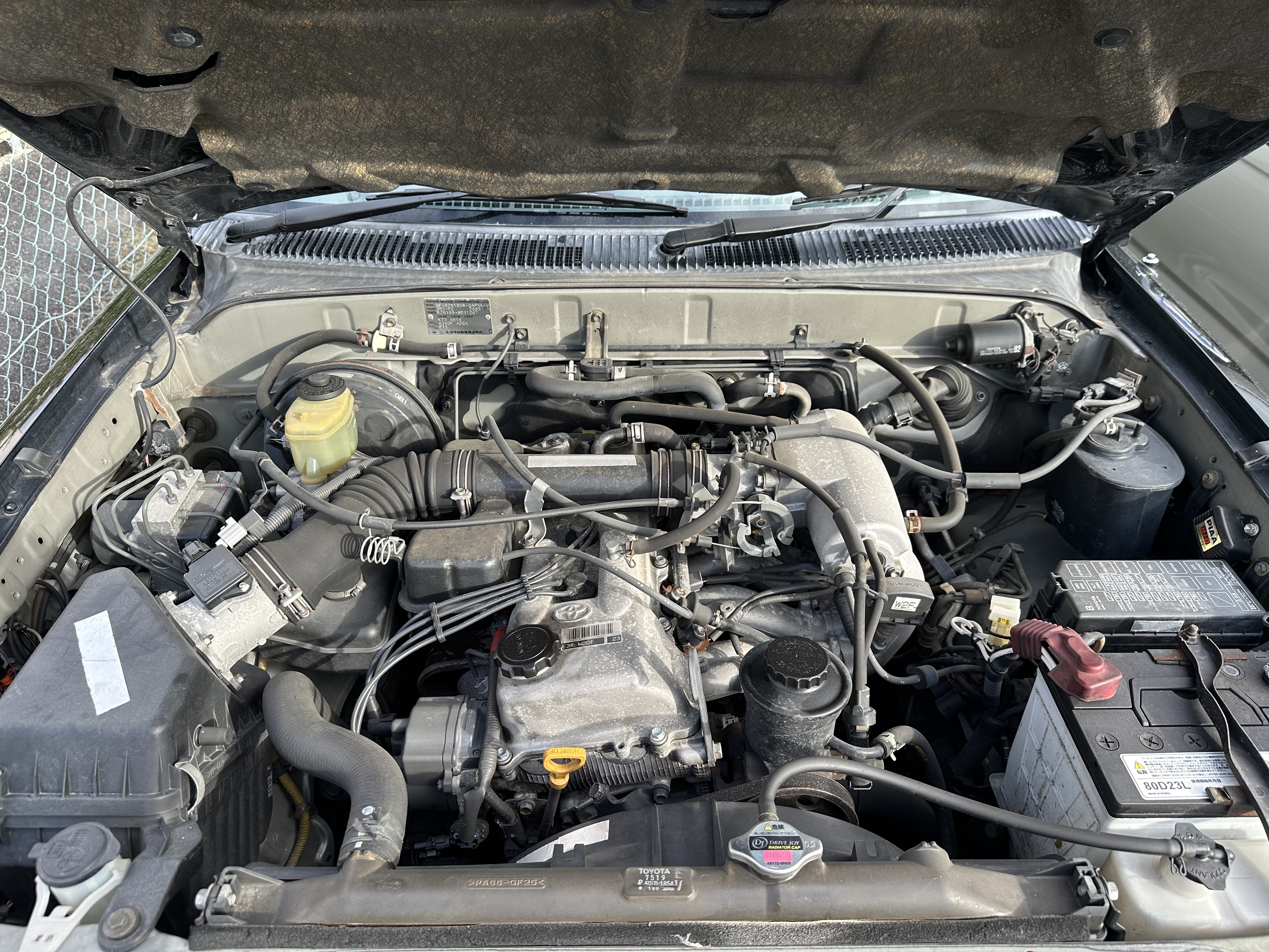 ハイラックスサーフの専門店でカスタムを行うなら | CarShopWeed[カー